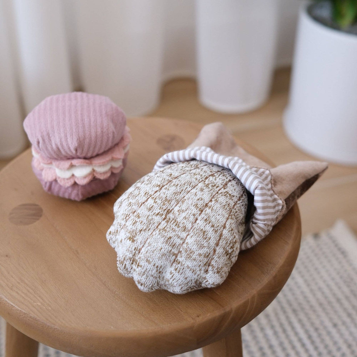 Petite Enrichment Snuffle Burrow Set Toy