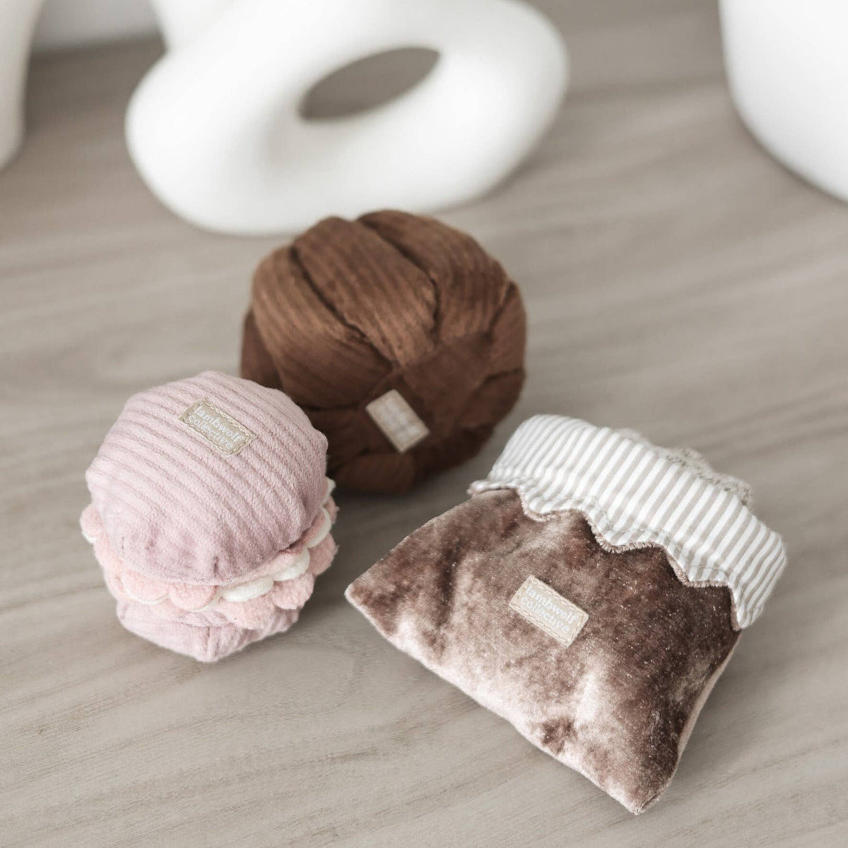 Petite Enrichment Snuffle Burrow Set Toy